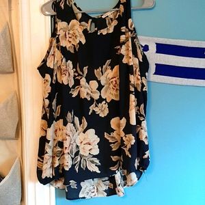 Long sleeve shoulder cut out shirt